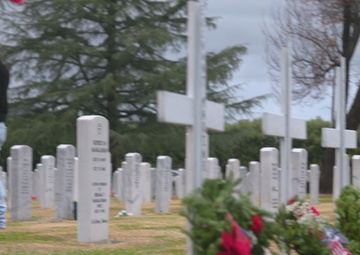 Beale Airmen and Guardians Participate in Local Wreaths Across America Ceremony
