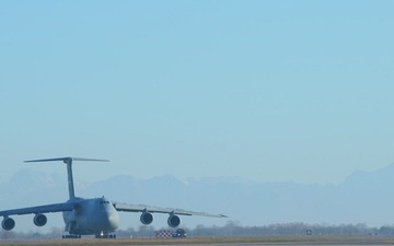 HH-60W Arrival