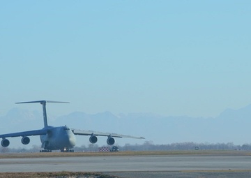 HH-60W Arrival