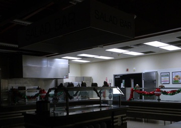 181st Intelligence Wing Services Hosts Christmas Meal for Airmen