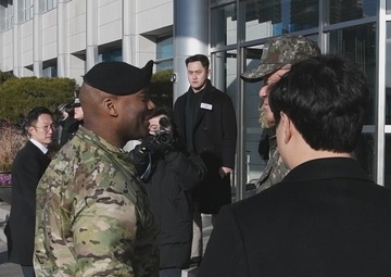 Gen. Brunson Visits ROK Joint Chiefs of Staff