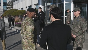 Gen. Xavier Brunson visits R.O.K. Joint Chiefs of Staff