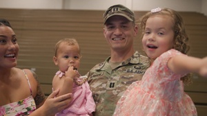 An emotional homecoming for US soldiers  (international)
