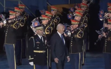 Armed Forces Full Honors Farewell in Honor of The President of the United States