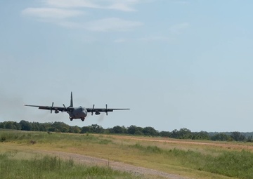189th Conducts Landings on Dirt