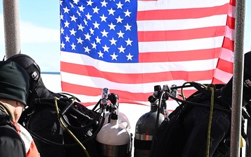 USCGC Polar Star (WAGB 10) conducts dive operations in McMurdo Sound during Operation Deep Freeze