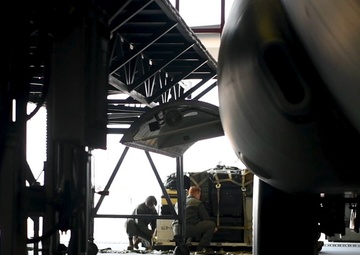 Japan-based Marines begin travels to Arizona