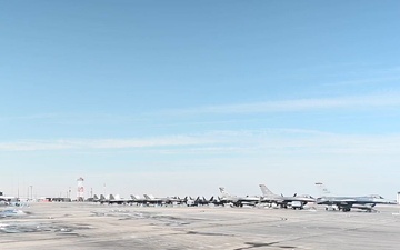 Prepping aircraft for takeoff at Sentry Savannah 25-1