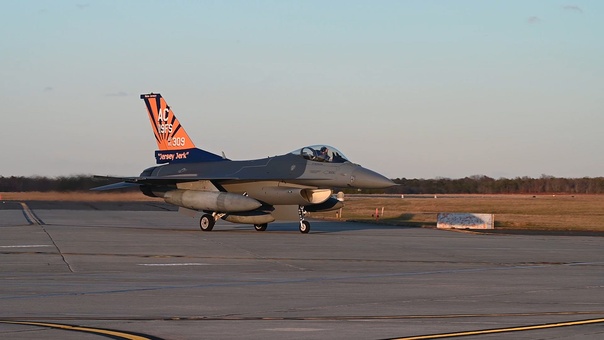 F-16.net - The ultimate F-16, F-35 and F-22 reference
