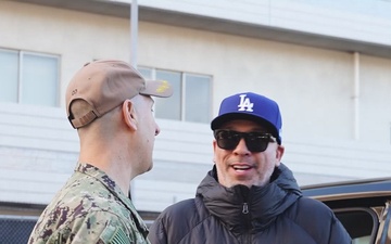 Comedian Jo Koy visits Commander, Fleet Activities Yokosuka