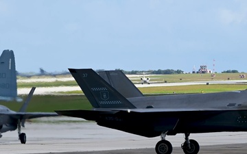 RAAF F-35 crossover video