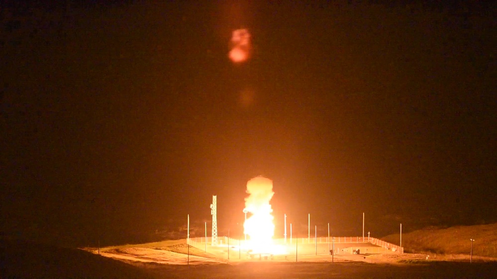 DVIDS - Video - MINUTEMAN III TEST LAUNCH SHOWCASES READINESS OF U.S. NUCLEAR FORCE