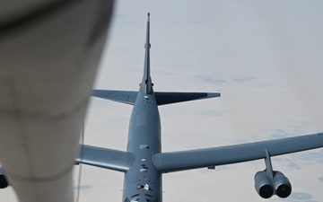 U.S. Air Force B-52s complete Bomber Task Force over USCENTCOM