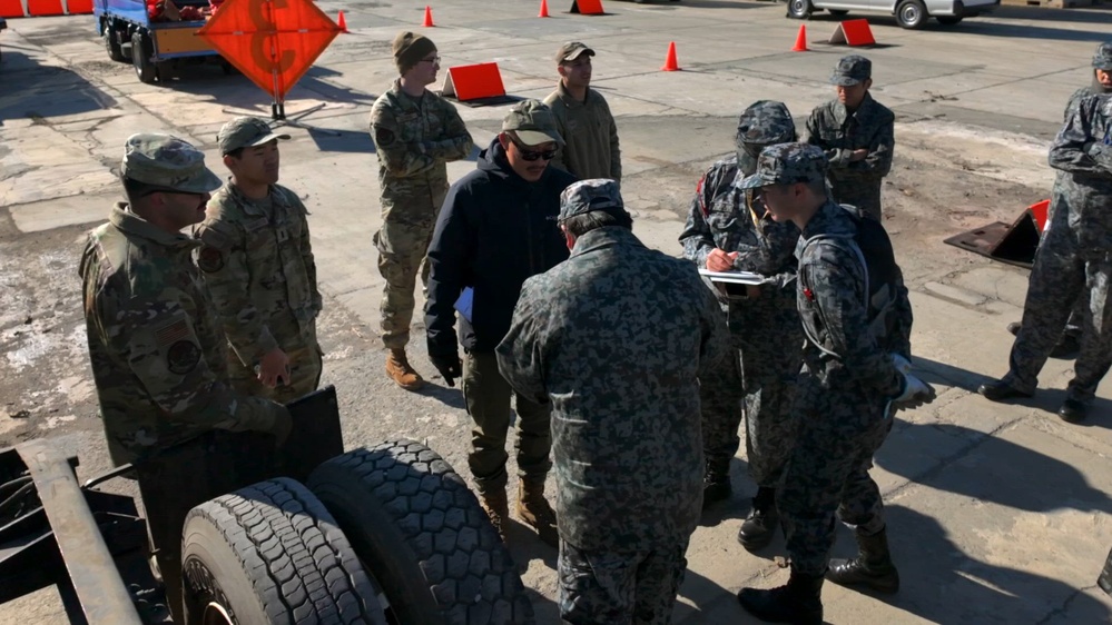 DVIDS - Video - US, JASDF Airmen conduct MAOSMS training