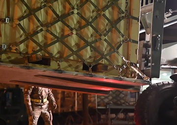 U.S. Army rotates Black Hawk units at Incirlik AB (B-Roll)