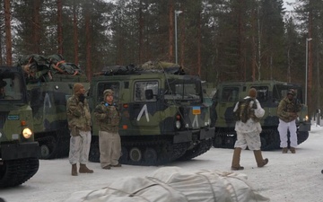 10th Mountain Division (LI) Soldiers prepare to deploy into Sodankylä Training Area