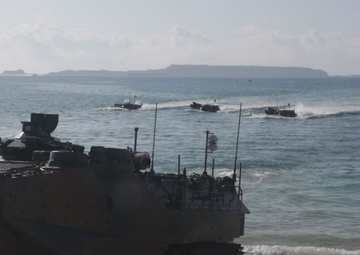 Iron Fist 25 | 31st MEU and JGSDF 1st ARDR conduct Bilateral Amphibious Landing
