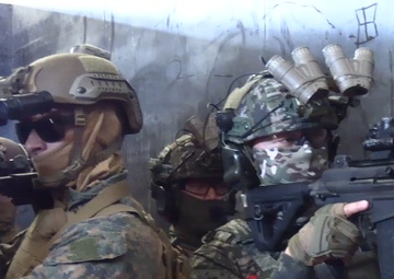 U.S. and Republic of Korea Reconnaissance Marines Execute Shoot House Training during KMEP 25.1