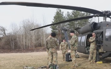 12th CAB Soldiers train on the Sikorsky UH-60 Black Hawk