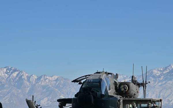 UTARNG- B-Roll- AH-64 Attack Helicopter Maintenance