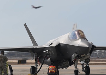 B-ROLL 2 of 2: ICTs demonstrated during WSEP 25.02