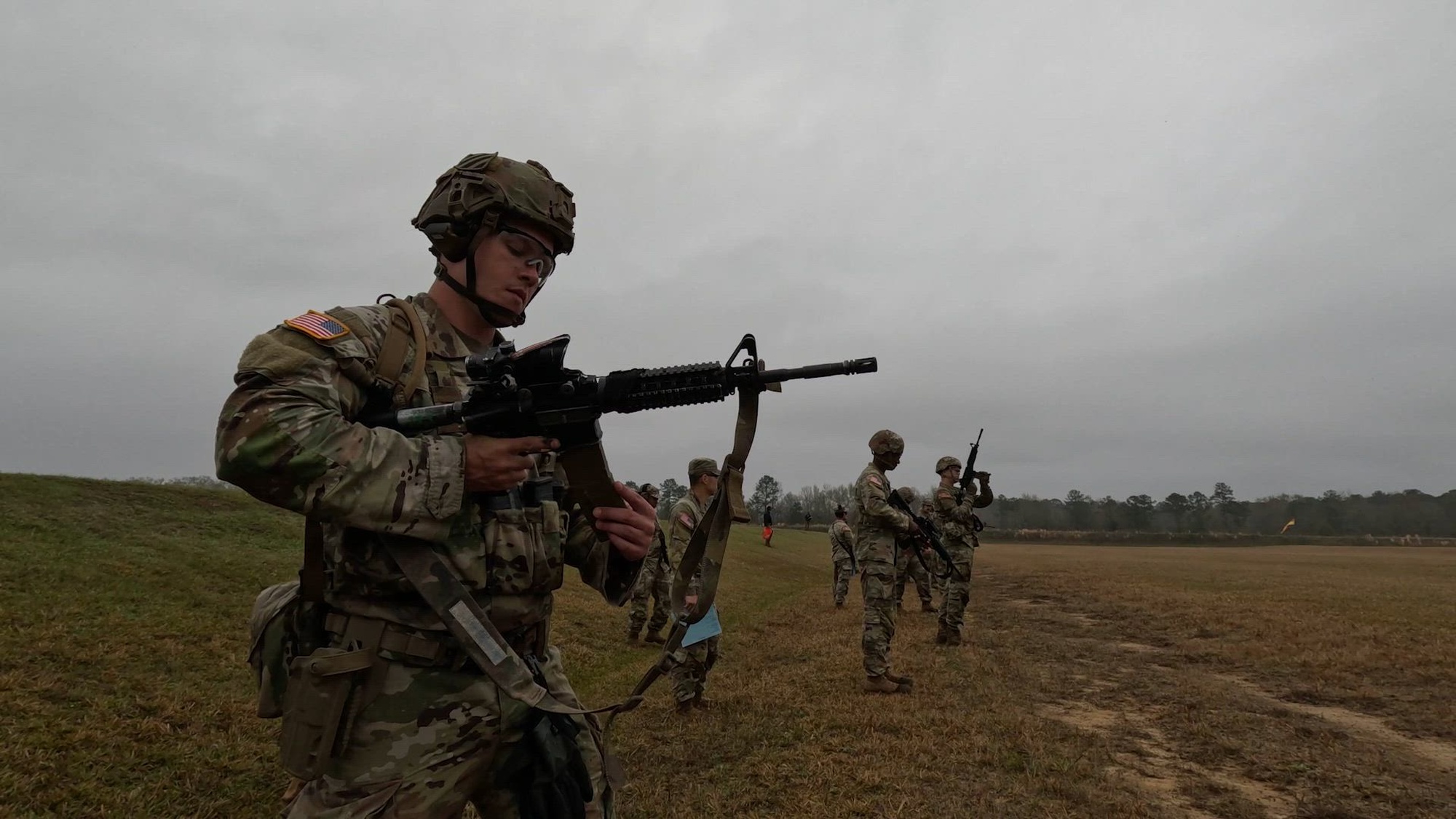 Army Clip B