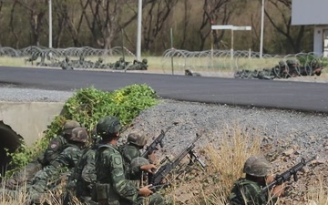 US Army and Royal Thai Army Conducts Bounding and Breaching Training during Hanuman Guardian 2025