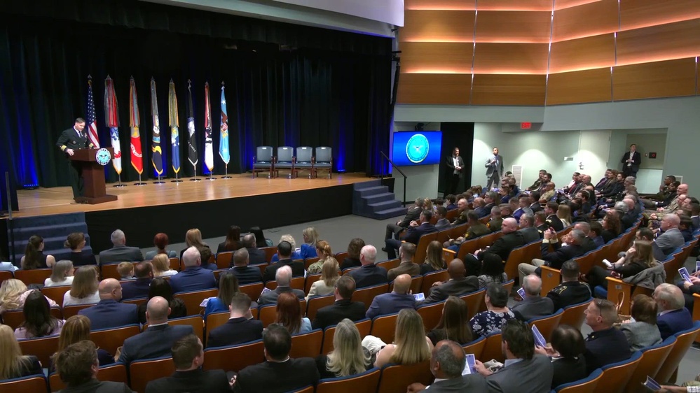 DVIDS - Video - Secretary of Defense Presentation of the Army ...