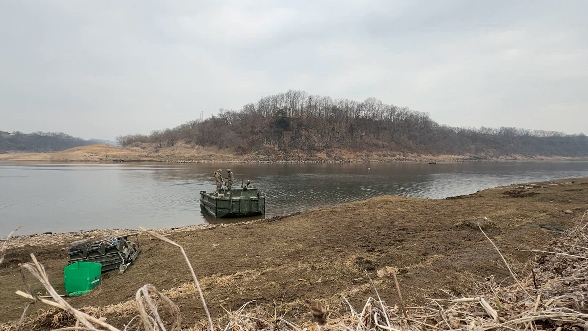 U.S. Army Soldiers assigned to the 814th Multi-Role Bridge Company, 11th Engineer Battalion, 2nd Infantry Division Sustainment Brigade, 2nd Infantry Division, and Republic of Korea Soldiers assigned to Republic of Korea Army 5th Engineer Brigade conduct joint wet gap training during Freedom Shield 25 at Yeoncheon-gun, Republic of Korea, on March 20, 2025. Freedom Shield 25 is a multi-domain, military training exercise integrating ground, air, naval, space, and cyberspace elements to enhance readiness through realistic combat scenarios. (U.S. Army video by Staff Sgt. Neil McLean)