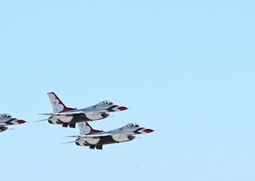 Thunder and Lightning Over Arizona Air Show 2025