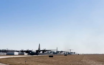 German Delegation Visits 182nd Airlift Wing