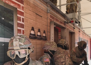 AR-MEDCOM, 3rd TMC Soldiers finish strong in inaugural Best Squad Competition