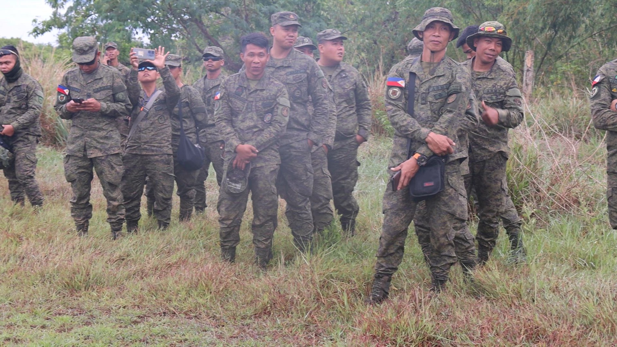 Soldiers with the Philippine Army 5th, 7th Infantry Division and U.S. Army with the Division Sustainment Brigade, 25th Infantry Division conducted combined Sling Load Tactical Operations training during Salaknib 2025 at Fort Magsaysay, Philippines, March 27, 2025. Salaknib is an annual bilateral exercise between the Armed Forces of the Philippines and the U.S. military, designed to improve interoperability, enhance capabilities, and strengthen the partnership built through decades of shared training and cooperation. (U.S. Army video by Sgt. Christopher Smith, 28th Public Affairs Detachment)