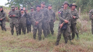 Joint Sling Load Operation Training between Philippine and US Army Soldiers