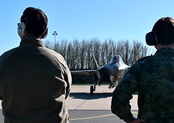 U.S., Netherlands air forces enhance fifth-generation interoperability at NATO flag exercise
