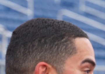 U.S. Army Capt. Travis Chewning-Kulick breaks World Record: Fastest 1-Mile Run Wearing an EOD Bomb Suit