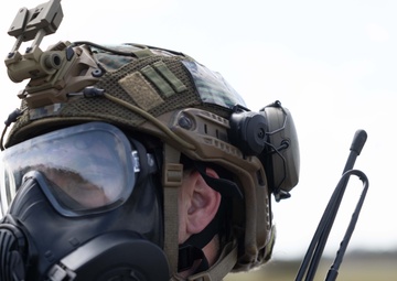 Marines with MWSS-271 conduct base recovery after attack training with the Office of Naval Research