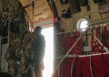 B-Roll: Tunisian special forces conduct airborne operations at African Lion 2025
