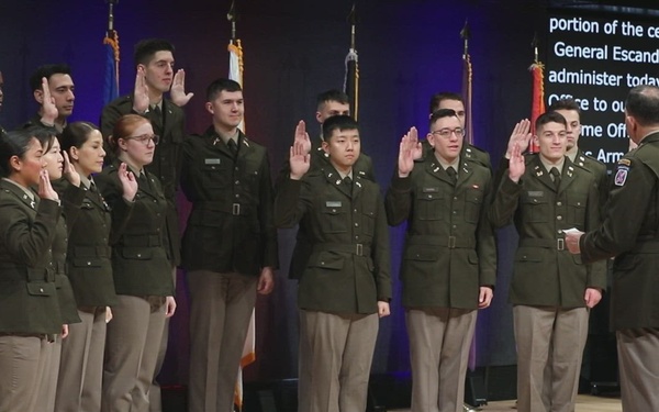Stalwart Battalion Cadets take the Oath of Office
