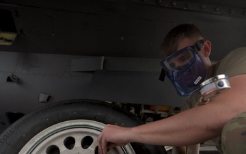 Crew chiefs mobilize F-16s during CKF 25.2