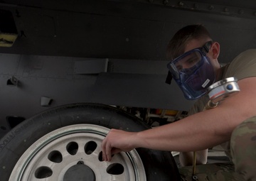 Crew chiefs mobilize F-16s during CKF 25-2