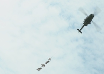 U.S. Marines with HMLA-269 and 2nd Recon conduct SPIE training (B-roll)