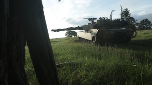 Soldiers Utilize M1A2 Abrams To Seize An Objective