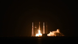 Starlink 6-75 Launches from Cape Canaveral Space Force Station
