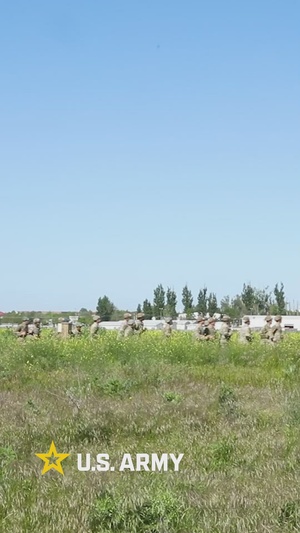 101st Airborne Division (Air Assault) Conducts Air Assault School In Romania
