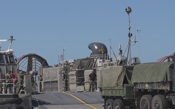 B-Roll: 2nd Battalion, 11th Marines, Assault Craft Unit 5 Practice Onload Drills