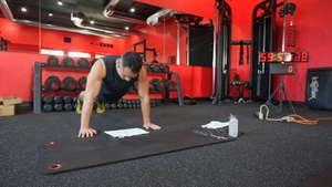 Oregon National Guard Physician Assistant Sets New World Record for Hand Release Push-Ups