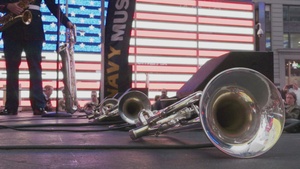 FWNY25: 2nd Marine Division Band Plays in Times Square