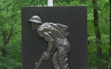 U.S. Marines, French, German Service Members honor fallen Marines at Iron Mike Memorial in Belleau Wood