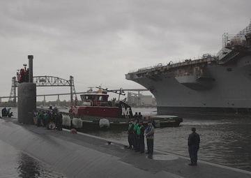 USS Toledo (SSN 769) Departs Norfolk Naval Shipyard Apr. 19